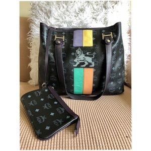 MCM tote bag with pouch😍